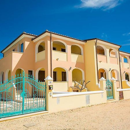 Le Residenze Del Maria Rosaria - Vico Friuli 1 Villa Orosei Bagian luar foto