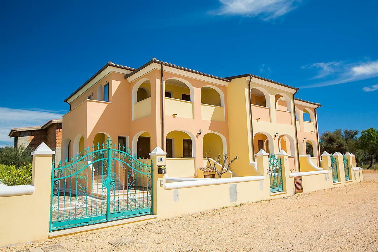 Le Residenze Del Maria Rosaria - Vico Friuli 1 Villa Orosei Bagian luar foto